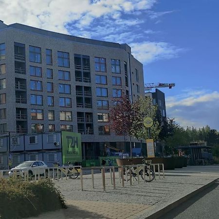 New Studio Cherry Near Helsinki Airport In Kivistoe Vantaa Exterior foto