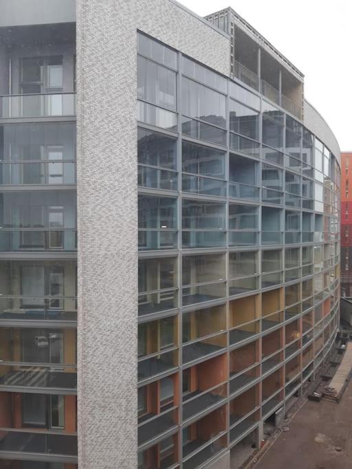 New Studio Cherry Near Helsinki Airport In Kivistoe Vantaa Exterior foto